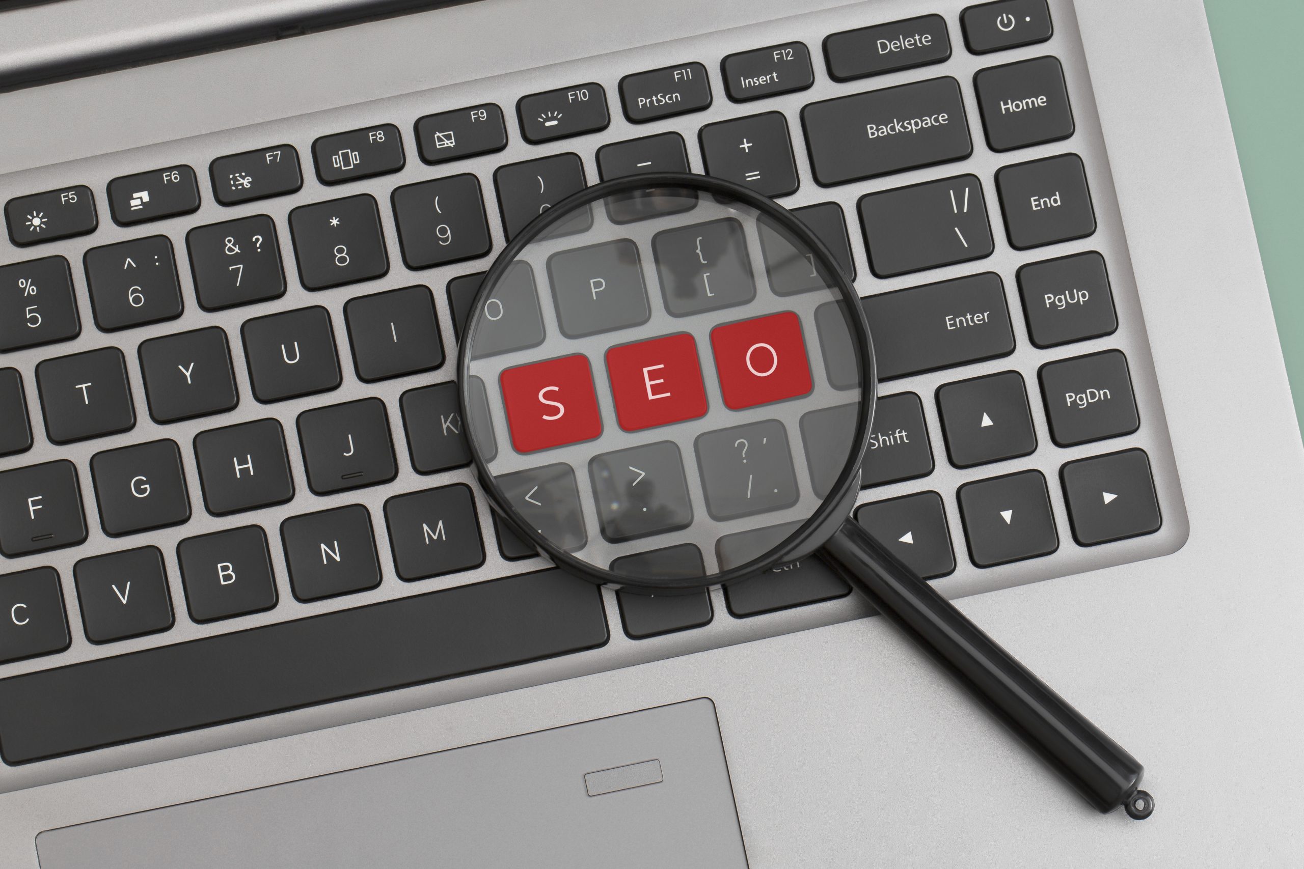 buttons with the word seo on a keyboard.